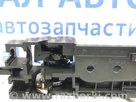 ФОТО Ручка двери внутренняя правая для Toyota Avensis T250 (02.2003-10.2009) Киев
