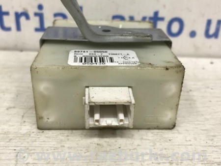 ФОТО Блок управления дверьми для Toyota Avensis T250 (02.2003-10.2009) Киев