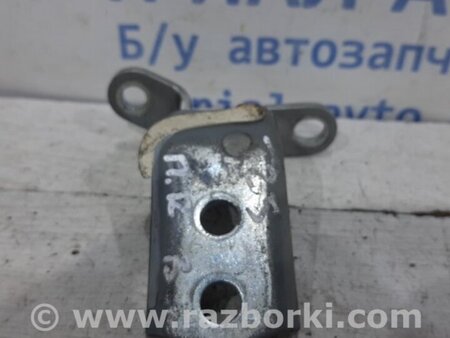 ФОТО Петля двери передней правой верхняя для Toyota Avensis T250 (02.2003-10.2009) Киев