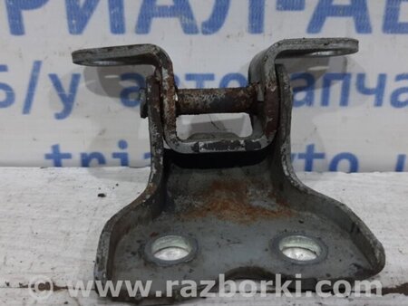 ФОТО Петля двери передней правой нижняя для Toyota Avensis T250 (02.2003-10.2009) Киев