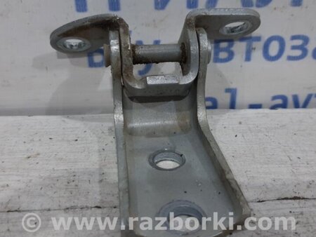 ФОТО Петля двери задней правой нижняя для Toyota Avensis T250 (02.2003-10.2009) Киев