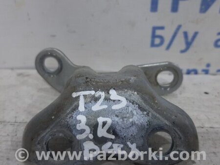 ФОТО Петля двери задней правой верхняя для Toyota Avensis T250 (02.2003-10.2009) Київ