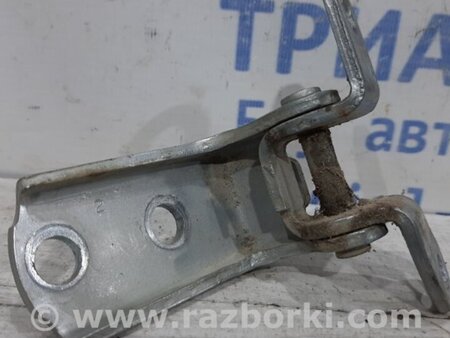 ФОТО Петля двери задней левой нижняя для Toyota Avensis T250 (02.2003-10.2009) Киев