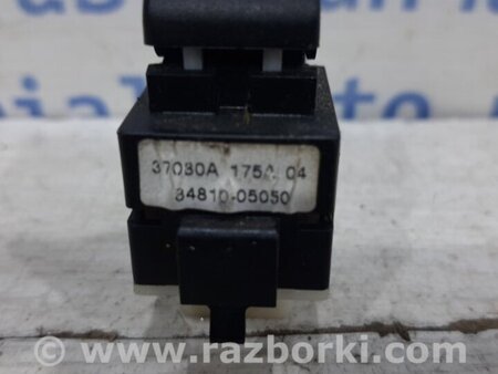 ФОТО Кнопка стеклоподъемника для Toyota Avensis T250 (02.2003-10.2009) Київ