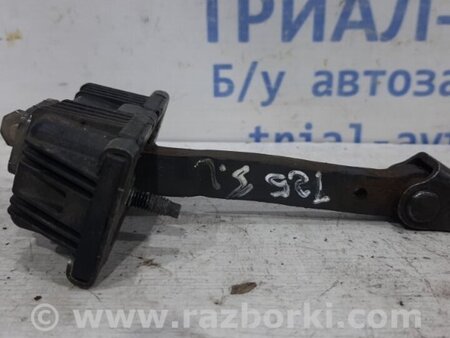 ФОТО Ограничитель двери задний левый для Toyota Avensis T250 (02.2003-10.2009) Київ
