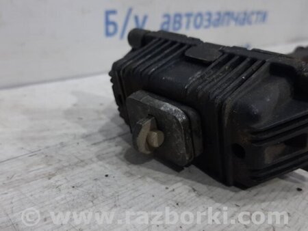ФОТО Ограничитель двери задний правый для Toyota Avensis T250 (02.2003-10.2009) Київ