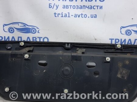 ФОТО Накладка крышки багажника для Mitsubishi Lancer IX 9 (03-07) Київ