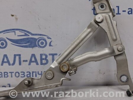 ФОТО Петля крышки багажника правая для Mazda 3 BK (2003-2009) (I) Киев