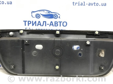 ФОТО Накладка крышки багажника для Mitsubishi Lancer IX 9 (03-07) Киев