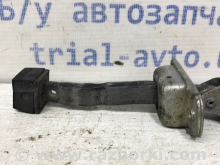 ФОТО Ограничитель двери передний левый для Mitsubishi Lancer IX 9 (03-07) Киев