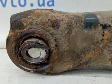 ФОТО Рычаг задней подвески нижний поперечный (под пружину) для Mitsubishi Lancer IX 9 (03-07) Київ