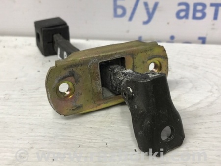 ФОТО Ограничитель двери задний правый для Mitsubishi Lancer IX 9 (03-07) Киев