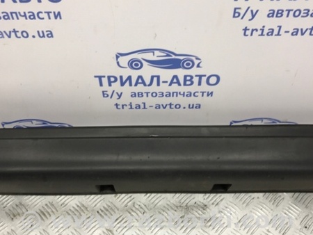 ФОТО Накладка порога внешняя правая для Nissan Tiida/Versa C11 Київ