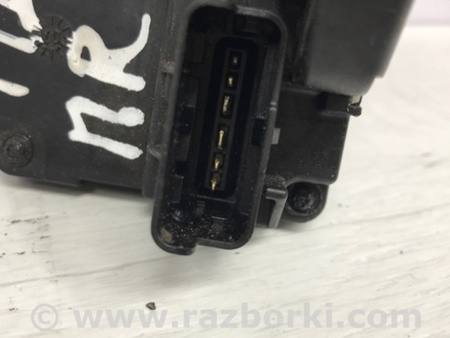 ФОТО Замок двери передний правый для Nissan Tiida/Versa C11 Киев