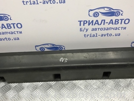 ФОТО Накладка порога внешняя правая для Nissan Tiida/Versa C11 Киев