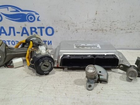 ФОТО Блок управления двигателем для Hyundai Tucson (04-10) Киев