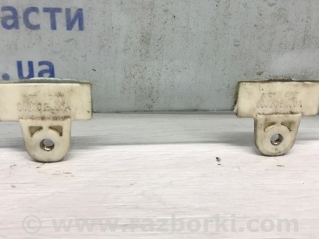 ФОТО Стекло двери переднее правое для Nissan Tiida/Versa C11 Киев