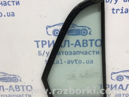 ФОТО Стекло двери задней левой (форточка) для Nissan Tiida/Versa C11 Киев