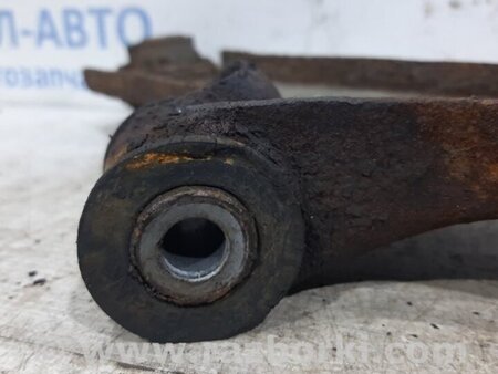 ФОТО Рычаг правый для Nissan Tiida/Versa C11 Киев