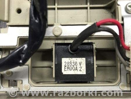 ФОТО Плафон передний для Nissan Tiida/Versa C11 Киев