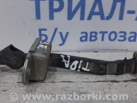 ФОТО Ограничитель двери задний правый для Nissan Tiida/Versa C11 Київ