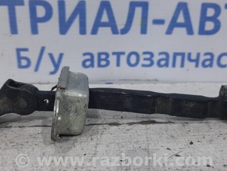 ФОТО Ограничитель двери передний правый для Nissan Tiida/Versa C11 Київ