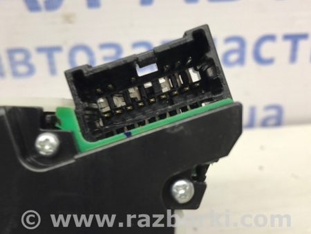 ФОТО Переключатель подрулевой правый(дворники) для Nissan Tiida/Versa C11 Киев