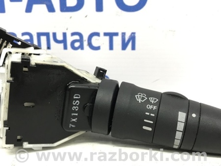ФОТО Переключатель подрулевой правый(дворники) для Nissan Tiida/Versa C11 Киев