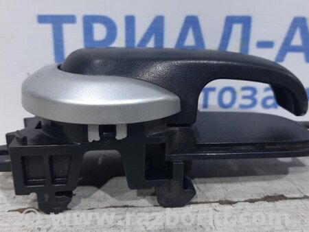 ФОТО Ручка двери внутренняя правая для Nissan Tiida/Versa C11 Киев