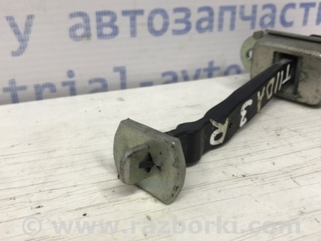 ФОТО Ограничитель двери задний правый для Nissan Tiida/Versa C11 Київ