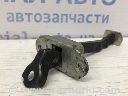 ФОТО Ограничитель двери задний левый для Nissan Tiida/Versa C11 Киев