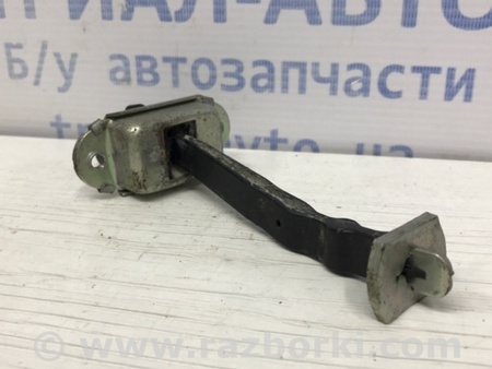 ФОТО Ограничитель двери задний левый для Nissan Tiida/Versa C11 Киев