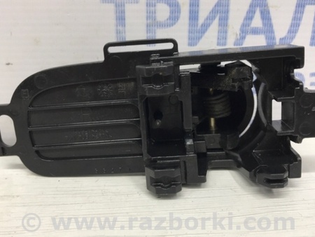 ФОТО Ручка двери внутренняя правая для Nissan Tiida/Versa C11 Киев