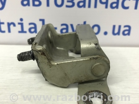 ФОТО Петля двери задней левой для Nissan Tiida/Versa C11 Киев