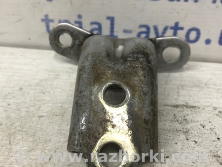 ФОТО Петля двери передней правой нижняя для Hyundai Tucson (04-10) Киев