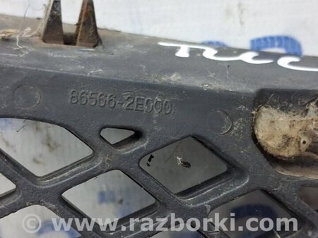 ФОТО Решетка переднего бампера правая для Hyundai Tucson (04-10) Київ