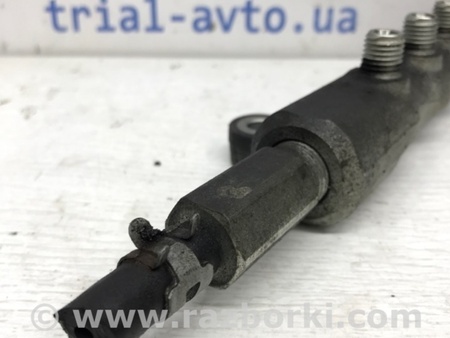 ФОТО Топливная рампа для Toyota RAV-4 (05-12) Киев