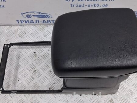 ФОТО Подлокотник для Suzuki Grand Vitara Київ