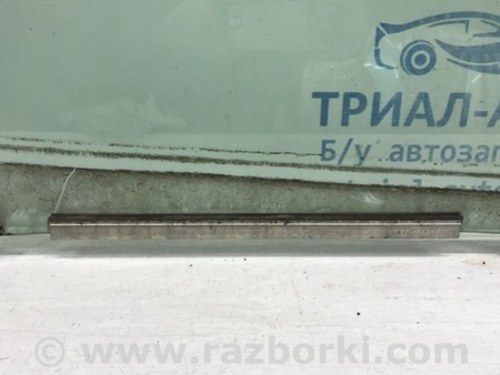 ФОТО Стекло двери переднее правое для Toyota RAV-4 (05-12) Київ