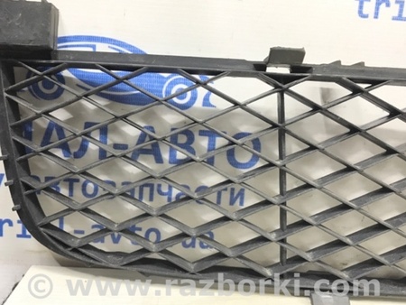 ФОТО Решетка бампера центральная для Suzuki Grand Vitara Київ