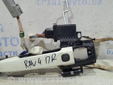 ФОТО Ручка двери внешняя передняя правая для Toyota RAV-4 (05-12) Киев