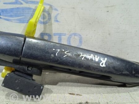 ФОТО Ручка двери внешняя задняя левая для Toyota RAV-4 (05-12) Київ