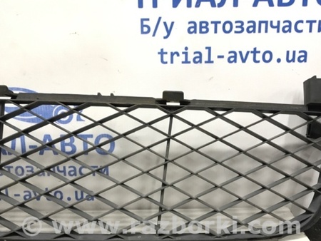 ФОТО Решетка бампера центральная для Suzuki Grand Vitara Київ