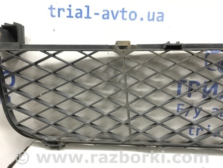 ФОТО Решетка бампера центральная для Suzuki Grand Vitara Київ