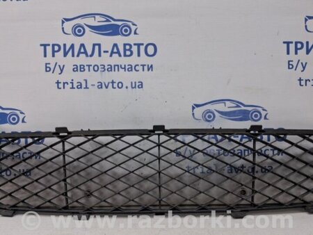 ФОТО Решетка бампера центральная для Suzuki Grand Vitara Київ