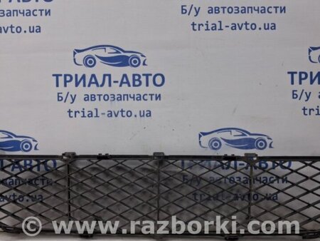 ФОТО Решетка бампера центральная для Suzuki Grand Vitara Київ