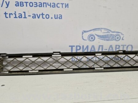 ФОТО Решетка бампера центральная для Toyota RAV-4 (05-12) Киев