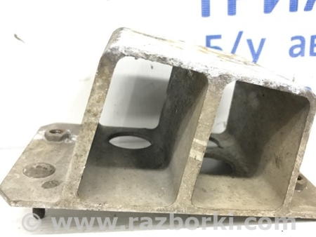 ФОТО Кронштейн усилителя заднего бампера для Toyota RAV-4 (05-12) Київ