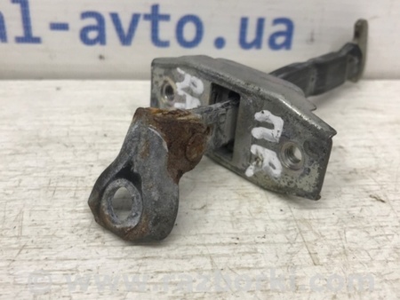 ФОТО Ограничитель двери передний правый для Toyota RAV-4 (05-12) Київ