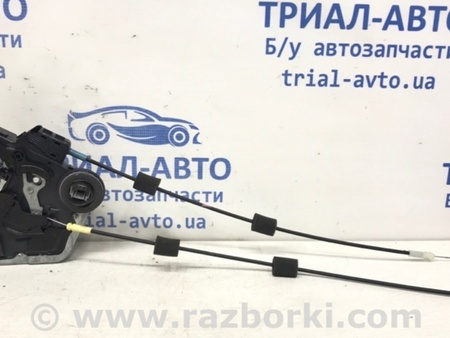 ФОТО Замок двери задний правый для Toyota RAV-4 (05-12) Київ